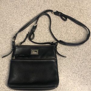 🎁EUC!!! DOONEY & BOURKE BLACK CROSSBODY BAG